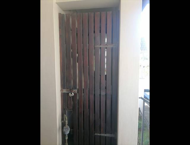 2 BEDROOM APARTMENT TO LET IN WESTVILLE